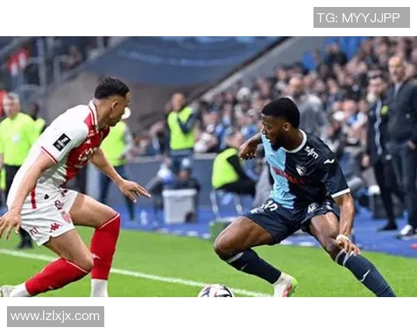 勒阿弗尔主场迎战欧塞尔双方争夺关键三分的激烈对决 勒阿弗尔主场迎战欧塞尔双方争夺关键三分的激烈对决